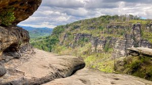 Mehr über den Artikel erfahren #4a und #4b Abwechslungsreiche Tour zur Idagrotte mit Carolafelsen, Häntzschelstiege (oder Wilder Hölle)